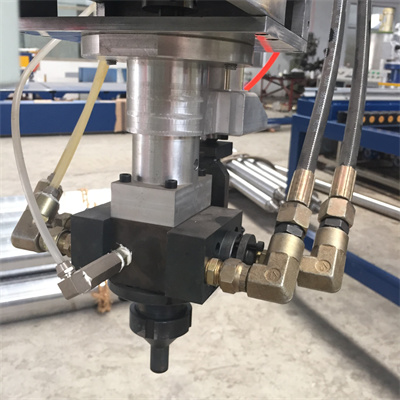 Фабрика машина за пенушање високог притиска Полиуретанска машина полутврди производи од пене